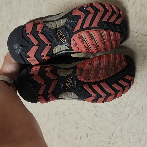 Keen hiking low tops - Picture 3 of 3
